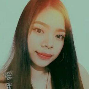 Meet your Posher, Charisse j-m